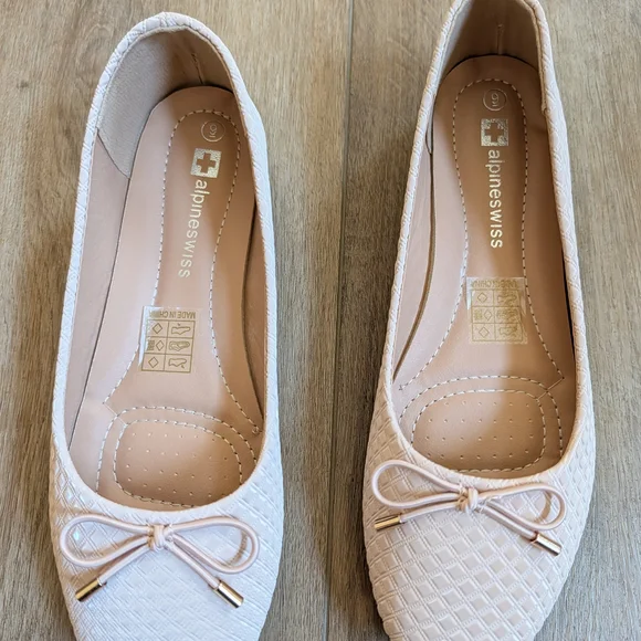 Alpine Swiss Women's Blush Woven Ballet Flats with Bow - Picture 3 of 5